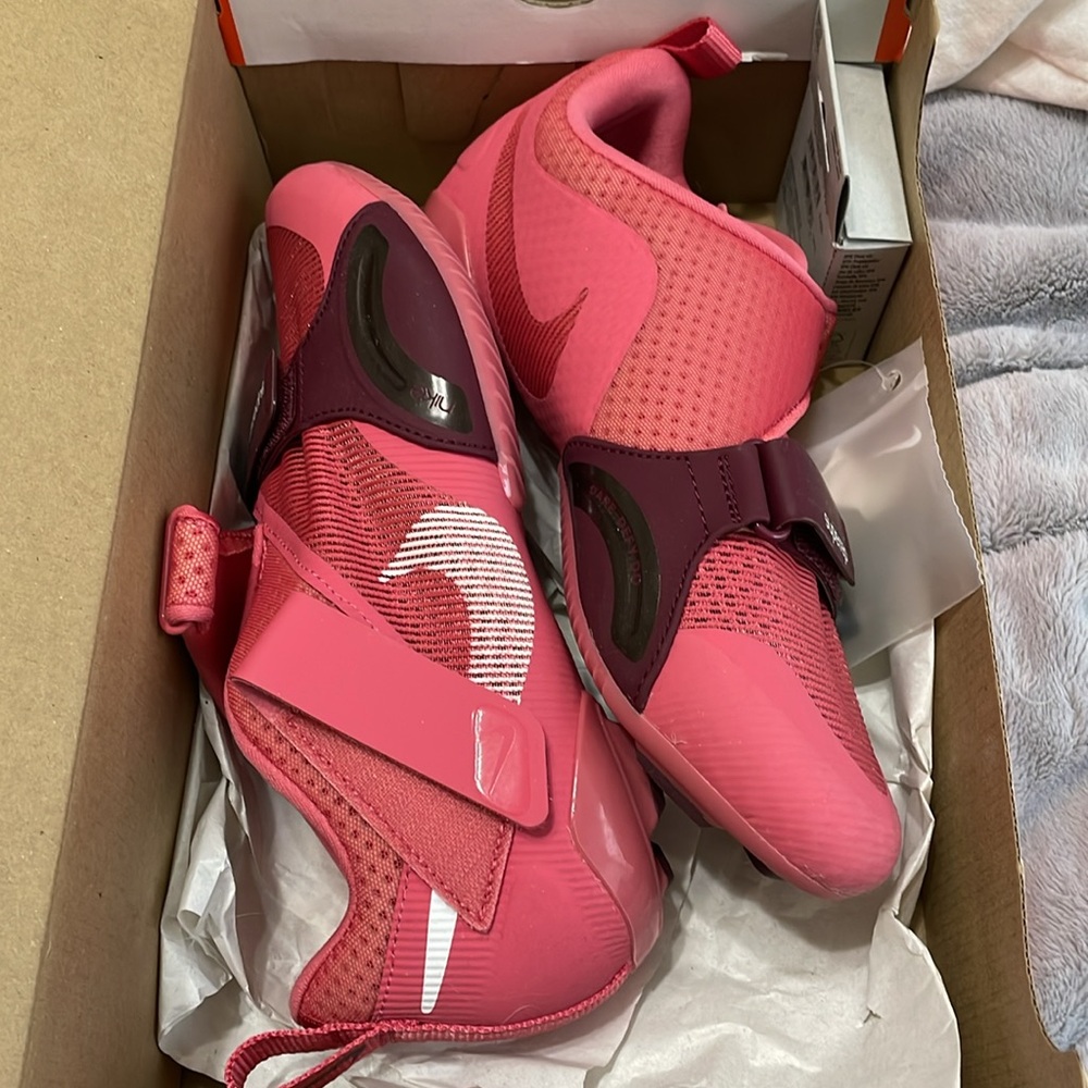 Nike super prep cycle shoes